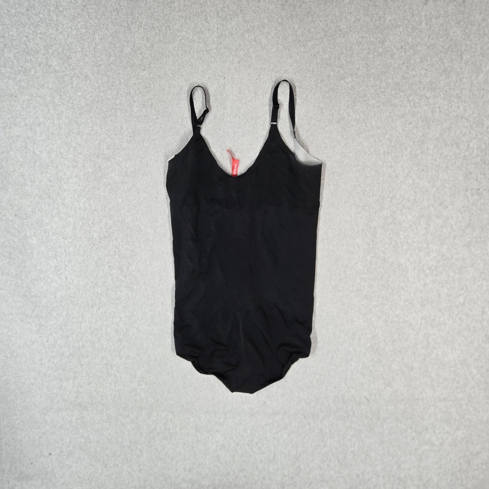 Spanx Women Bodysuit XL Black Adjustable Strap 10129R One Piece